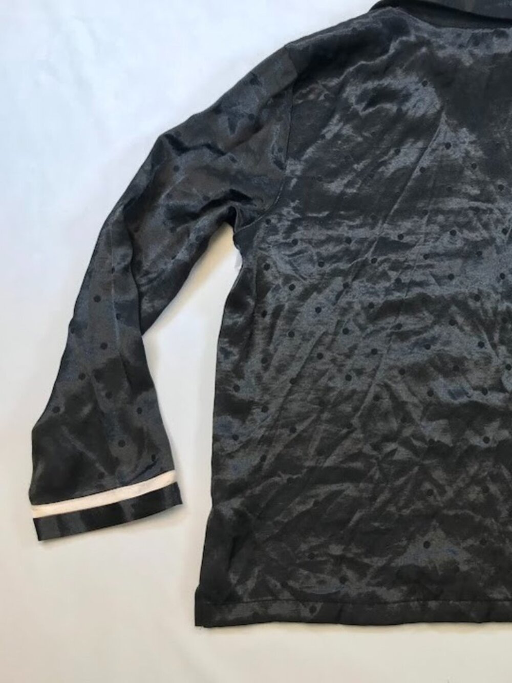NWT Victorias Secret Long Sleeve Polka Dot Pajama Shirt Black Medium - Picture 6 of 12
